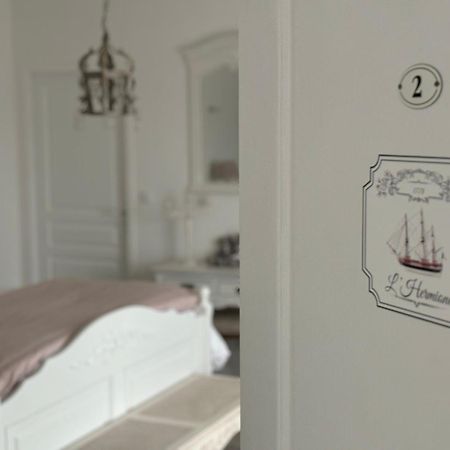 ホテル Le Bonheur De L'Instant Saint-Medard-d'Aunis エクステリア 写真